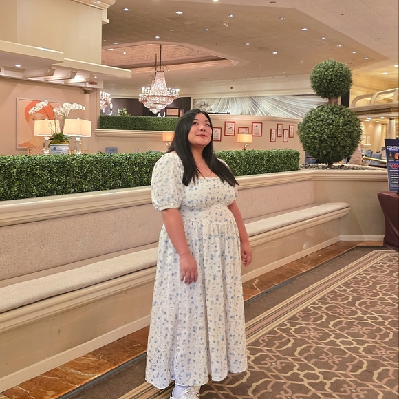 Meet your Posher, KC - Picture 2 of 4